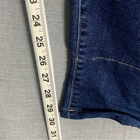 M Jeans by Maurices Mid Rise Womens 24W Reg Red Check Contrast Cuffs Tapered Leg - Picture 11 of 12